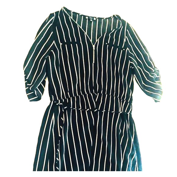 iris Dresses & Skirts - Black and white dress